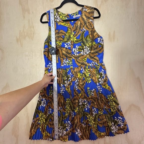 Darling Selena Floral Tropical Pleated Dress, Size XL - Picture 4 of 11